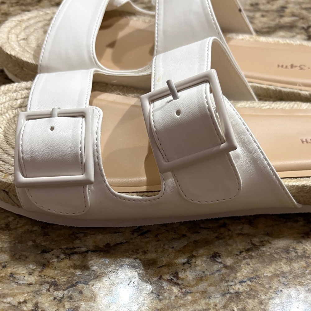 ON-34™ Women's White Buckle Sandals - Picture 5 of 7